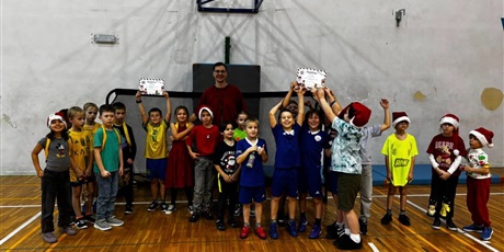 Powiększ grafikę: mikolajki-na-sportowo-662633.jpg