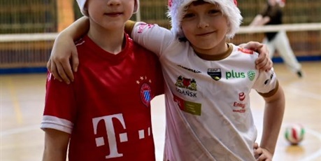 Powiększ grafikę: mikolajki-pod-siatka-663136.jpg