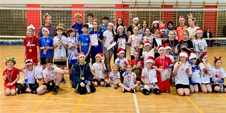 Powiększ grafikę: mikolajki-pod-siatka-663137.jpg