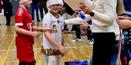 Powiększ grafikę: mikolajki-pod-siatka-663147.jpg