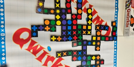 Powiększ grafikę: szkolny-turniej-qwirkle-719068.jpg