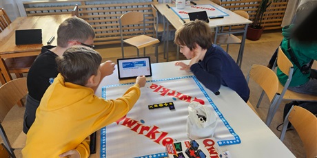 Powiększ grafikę: szkolny-turniej-qwirkle-719069.jpg