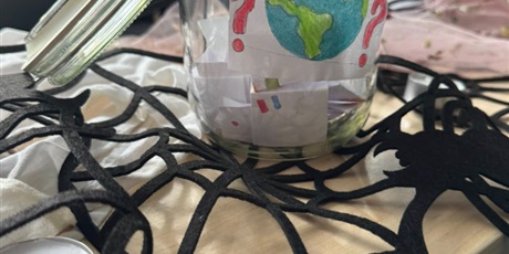 Powiększ grafikę: wrozby-659482.jpg