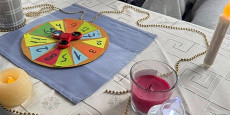 Powiększ grafikę: wrozby-659486.jpg