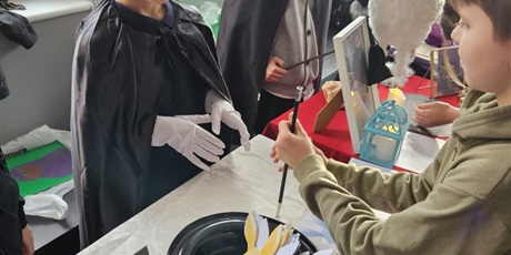 Powiększ grafikę: wrozby-659489.jpg