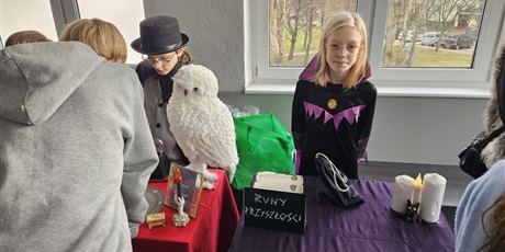 Powiększ grafikę: wrozby-659492.jpg